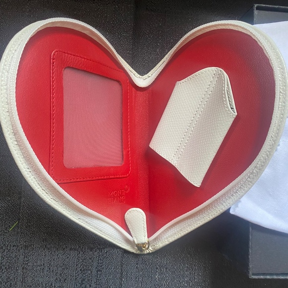 Monteblanc Leather heart pouch - Picture 3 of 3